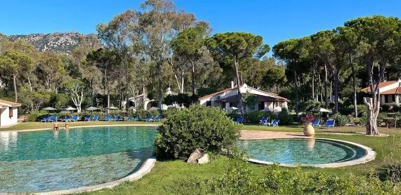 Is Morus Relais