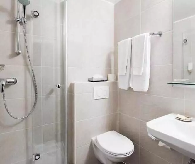 Fotos del hotel Neufeld:  11