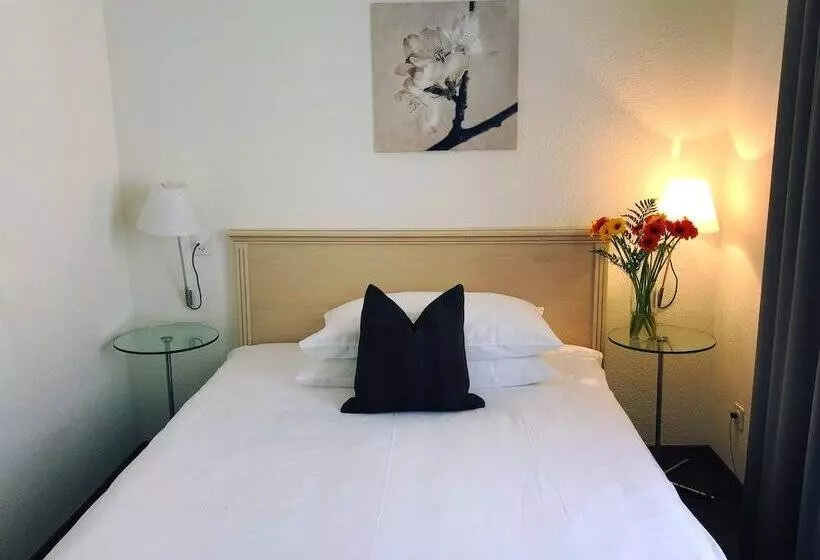 Fotos del hotel Neufeld:  14