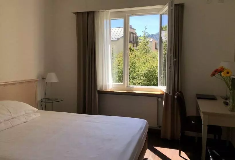 Fotos del hotel Neufeld:  15