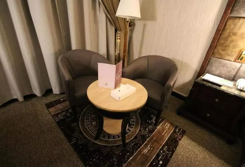 Fotos del hotel Mayfair:  24