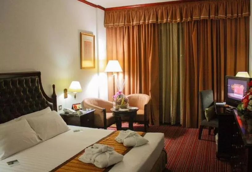 Fotos del hotel Mayfair:  16