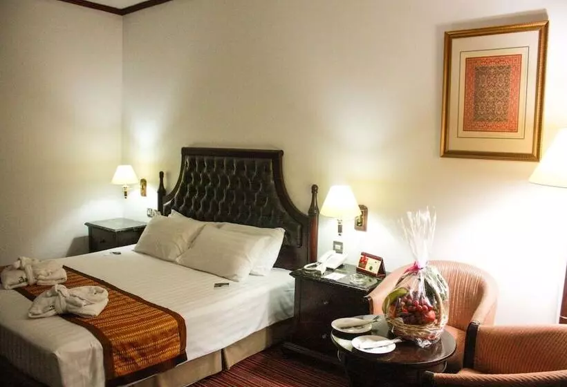 Fotos del hotel Mayfair:  62