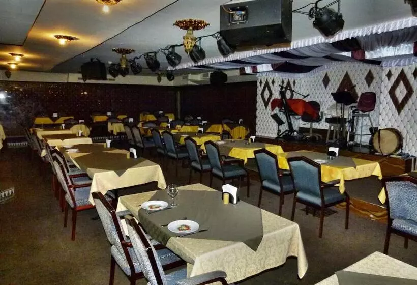 Fotos del hotel Mayfair:  4