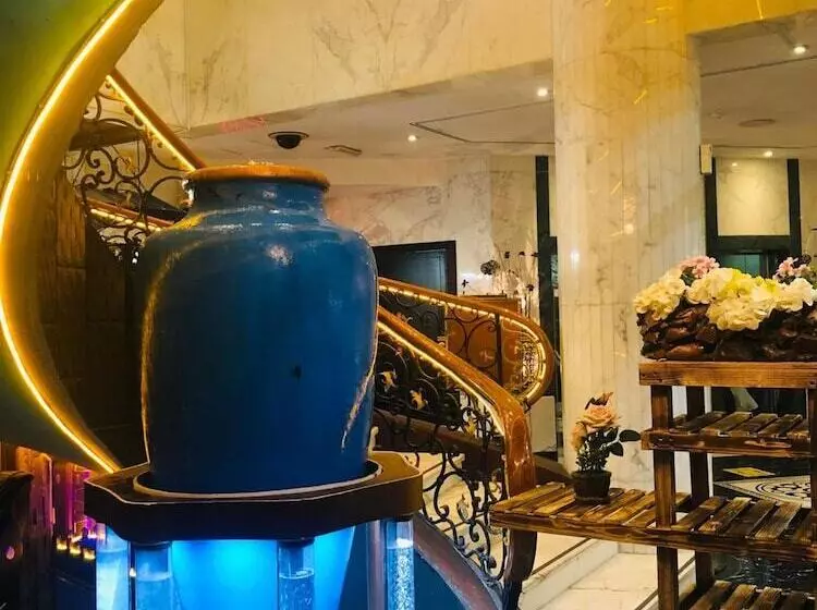Fotos del hotel Mayfair:  15
