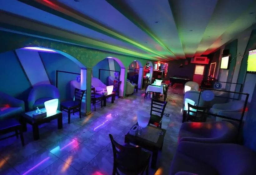 Fotos del hotel Mayfair:  24