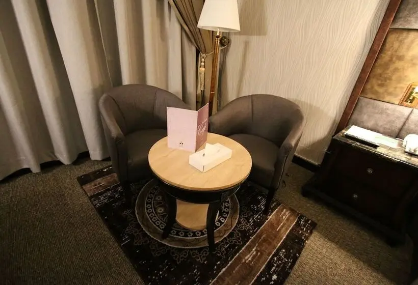 Fotos del hotel Mayfair:  32