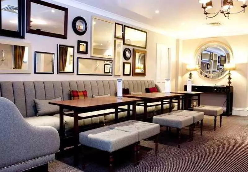 Fotos del hotel The Landmark  And Leisure Club:  2