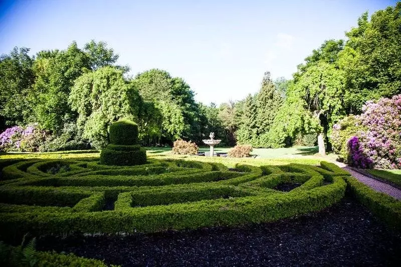 Fotos del hotel The Landmark  And Leisure Club:  8