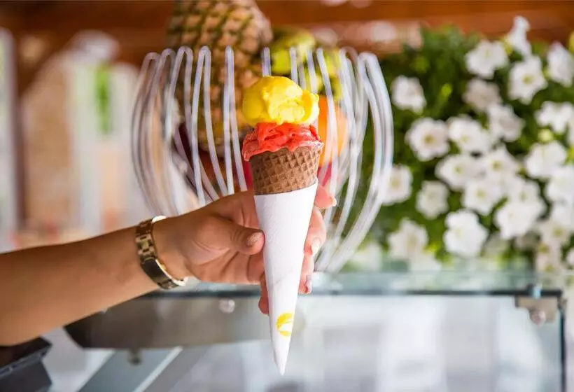 Fotos del hotel Cavo Maris Beach:  18