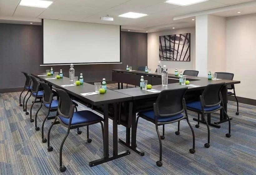 Fotos del hotel Travelodge  By Wyndham Niagara Falls By The Falls:  12