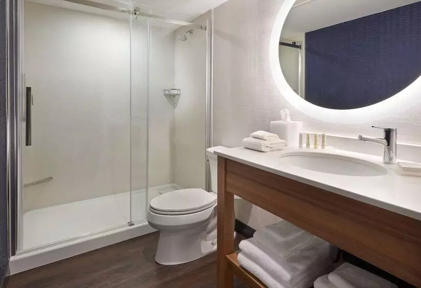 Fotos del hotel Travelodge  By Wyndham Niagara Falls By The Falls:  13