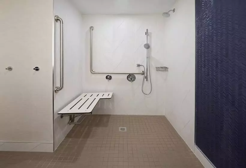 Fotos del hotel Travelodge  By Wyndham Niagara Falls By The Falls:  19