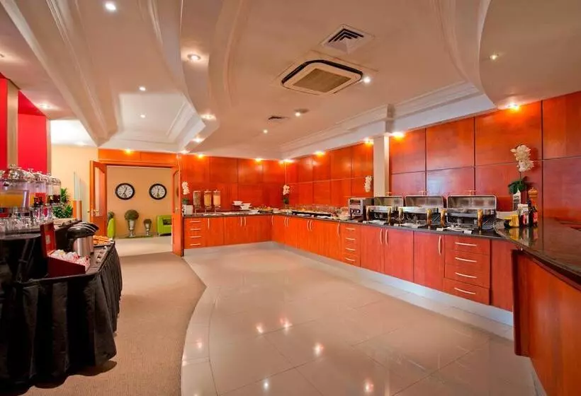 Fotos del hotel Protea Hotel By Marriott Windhoek Furstenhof:  3