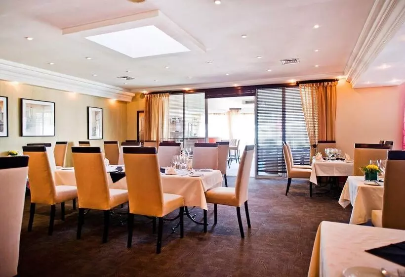 Fotos del hotel Protea Hotel By Marriott Windhoek Furstenhof:  4