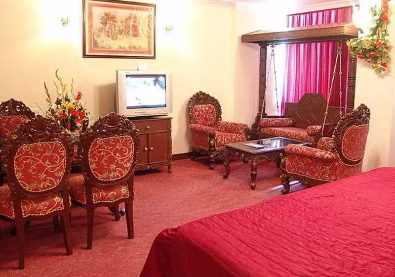 Fotos del hotel Grand Sartaj:  8