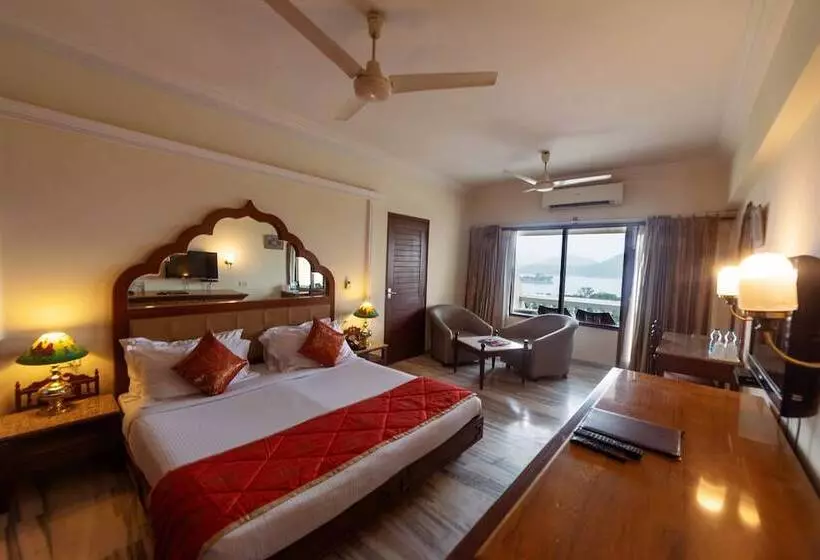 Fotos del hotel Hilltop Palace:  25