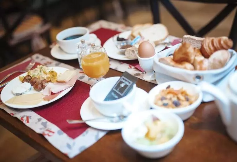 Fotos del hotel Beaucour:  9