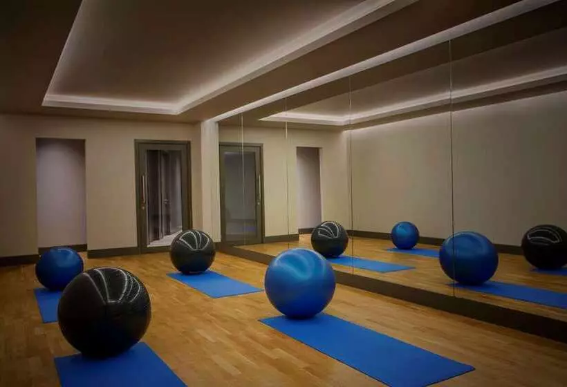 Fotos del hotel Conrad Istanbul Bosphorus:  2