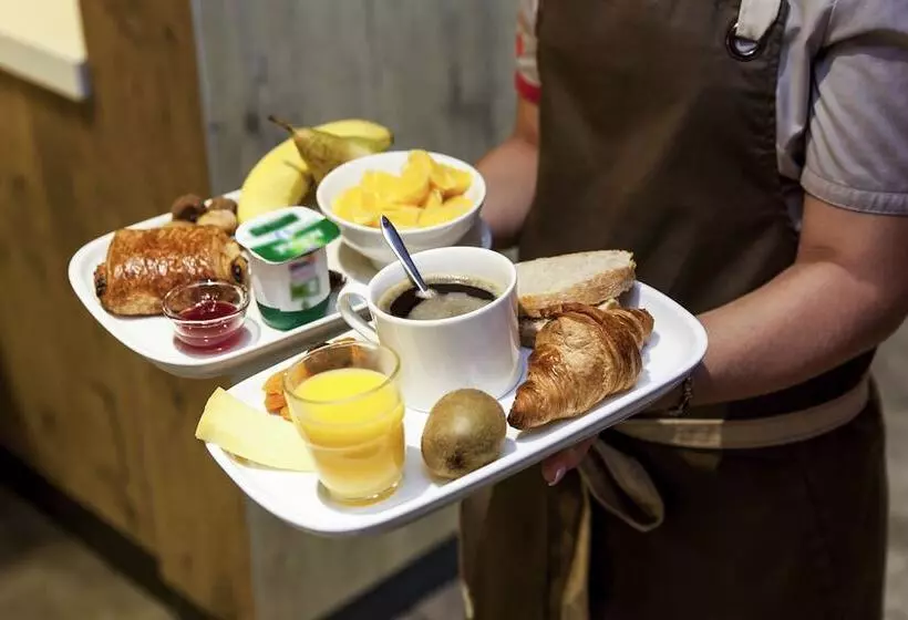 Fotos del hotel Ibis Nice Centre Gare:  5