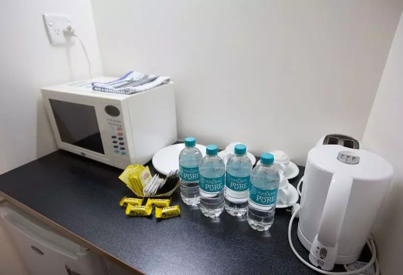 Fotos del hotel City Square Motel:  17