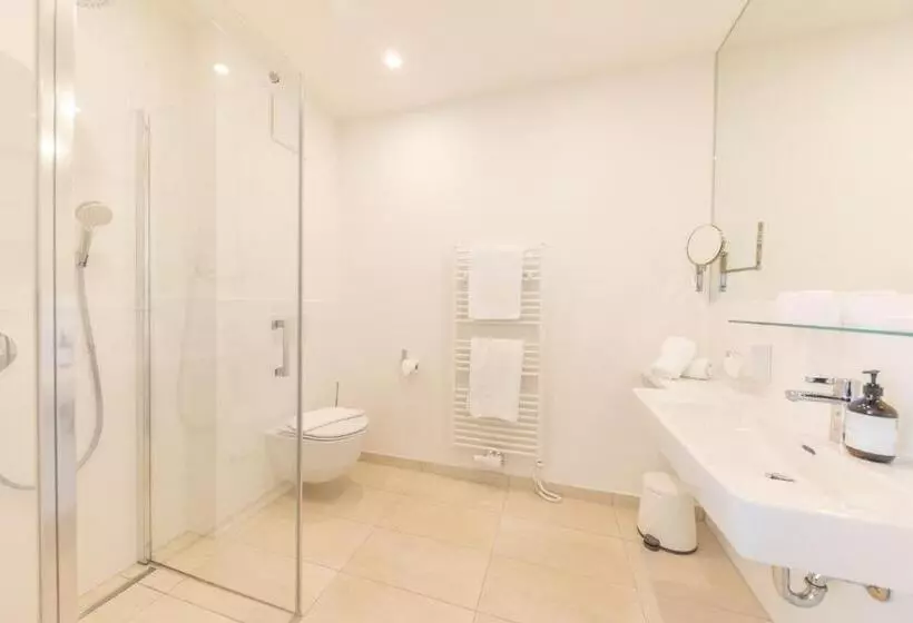 Fotos del hotel See Dr. Jilly:  7