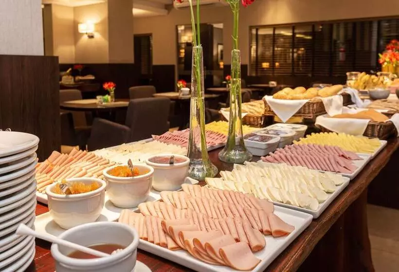 Fotos del hotel Faial Prime Suítes:  4