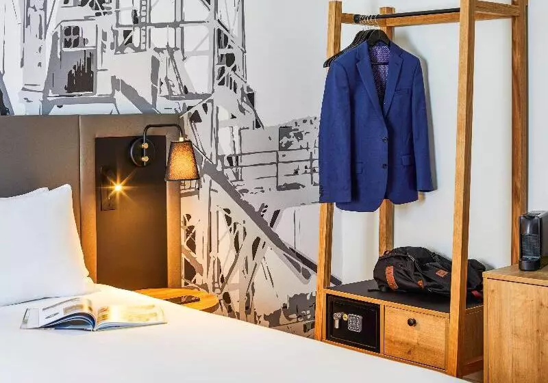 Mercure Cardiff North