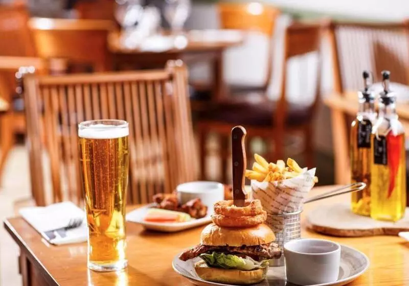 Fotos del hotel Mercure Cardiff North:  17