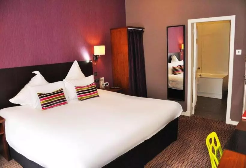 Carmelite Hotel; Bw Signature Collection