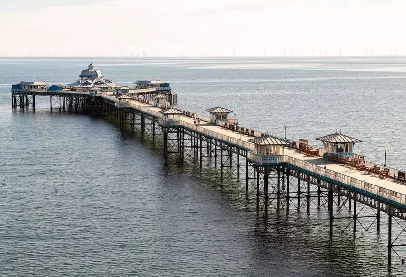 Fotos del hotel The Marine:  19