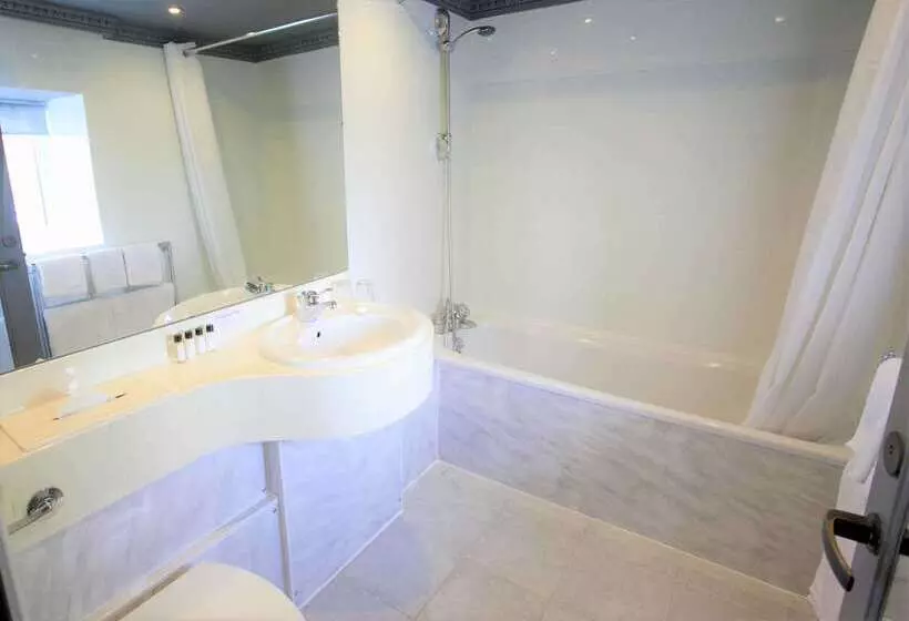 Fotos del hotel St James Hotel; Bw Premier Collection:  10