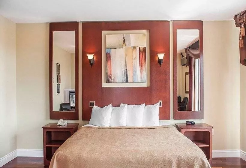 Fotos del hotel Quality Hotel Fallsview Cascade:  2