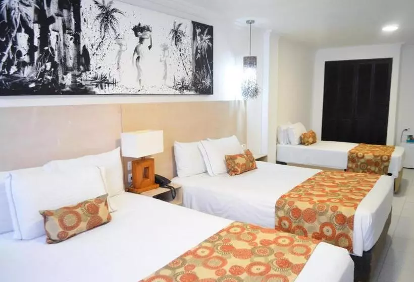 Fotos del hotel Playa Club:  23