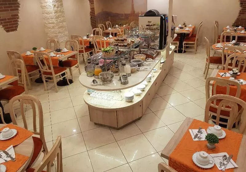 Fotos del hotel Champerret Elysees:  10