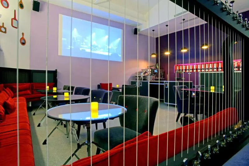 Fotos del hotel Hôtel Du Triangle D'or:  7