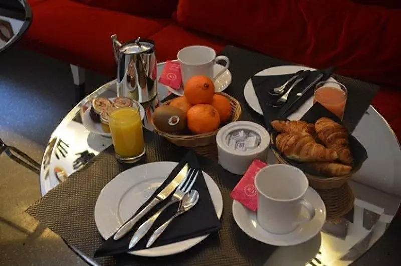 Fotos del hotel Hôtel Du Triangle D'or:  2