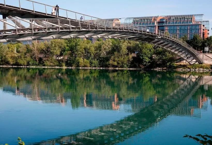 Fotos del hotel Lyon Marriott Hotel Cité Internationale:  2