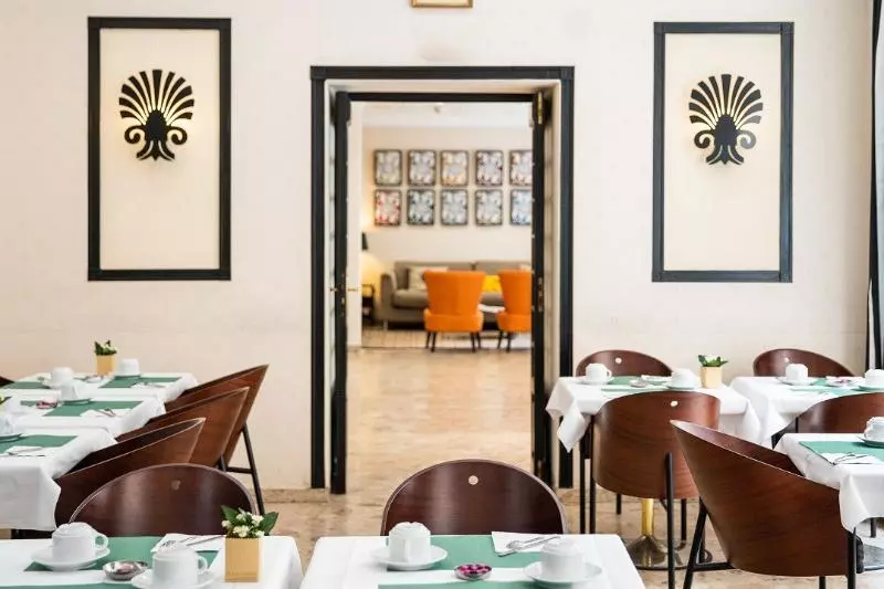 Fotos del hotel Napoleon:  14