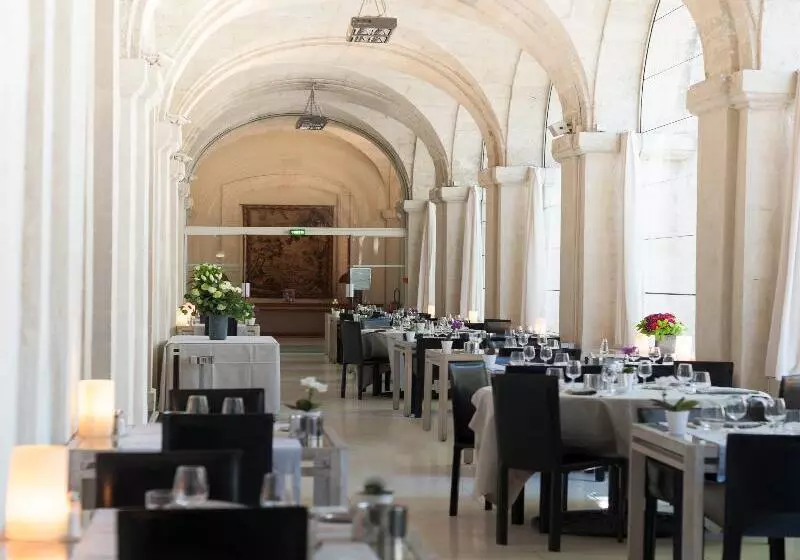 Fotos del hotel Hôtel Cloitre Saint Louis Avignon:  8