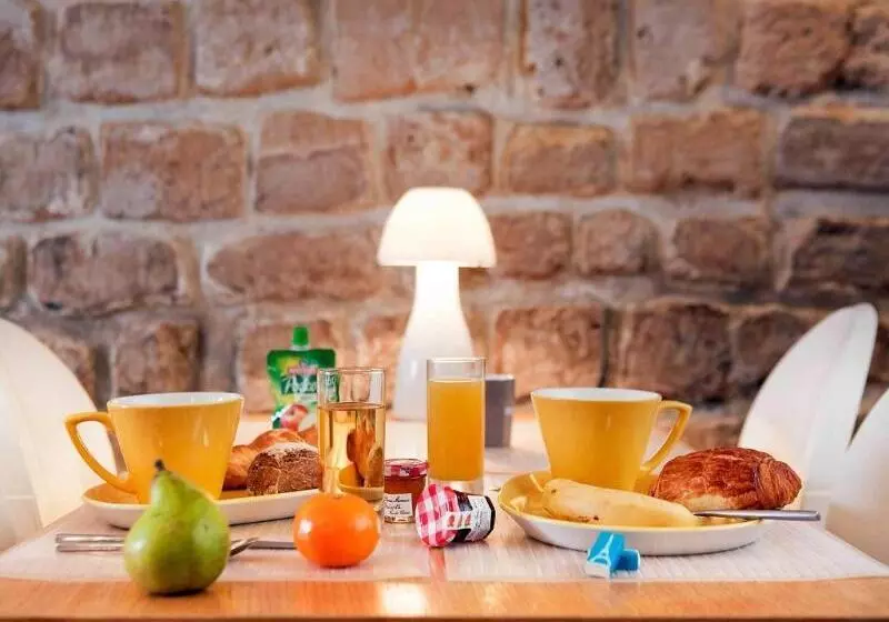 Fotos del hotel Hôtel Hor Les Lumières:  16