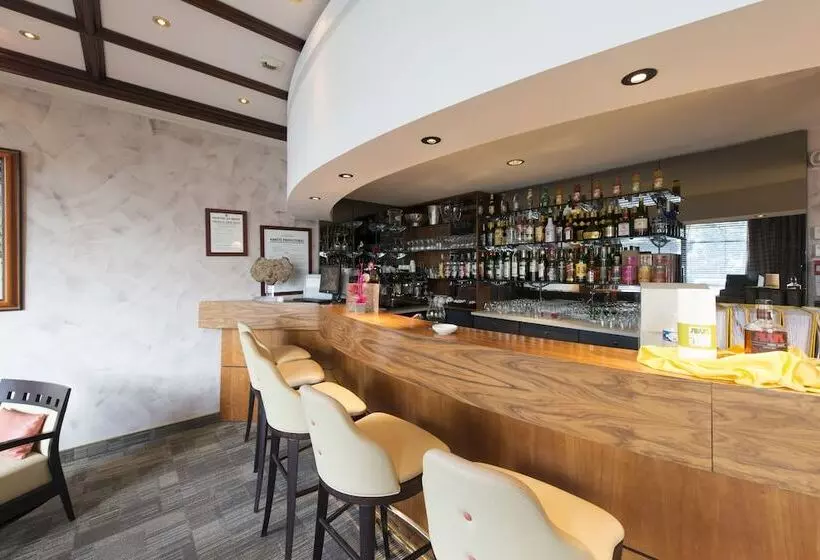 Fotos del hotel Le Jeansébastien Bach:  5