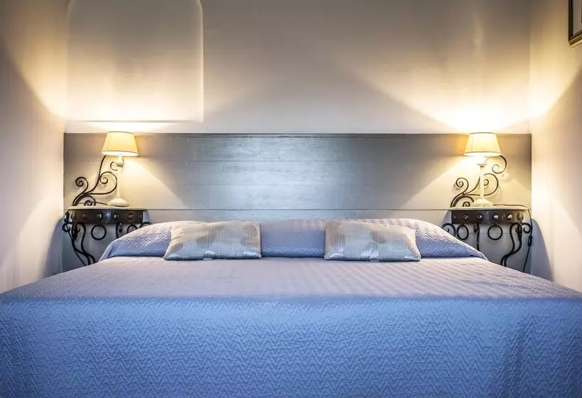 Fotos del hotel Le Roc E Fiori   Les Collectionneurs:  11