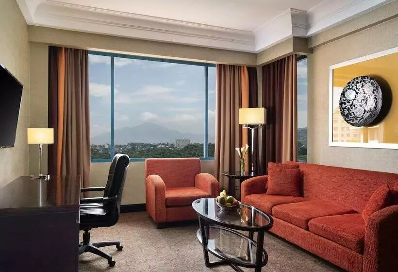 Fotos del hotel Ciputra Semarang Managed By Swissbel International:  25