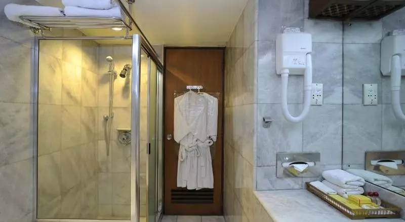 Fotos del hotel Elmi  Surabaya:  8