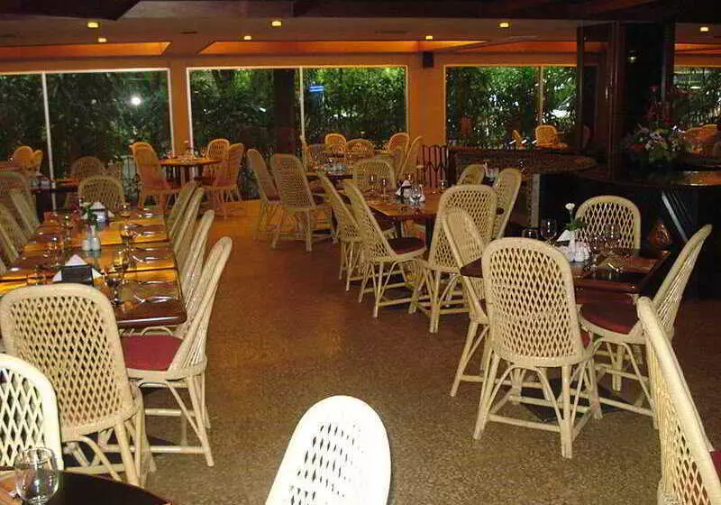 Fotos del hotel Elmi  Surabaya:  13