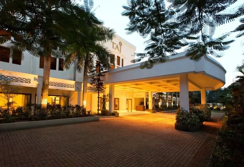 Taj Connemara, Chennai