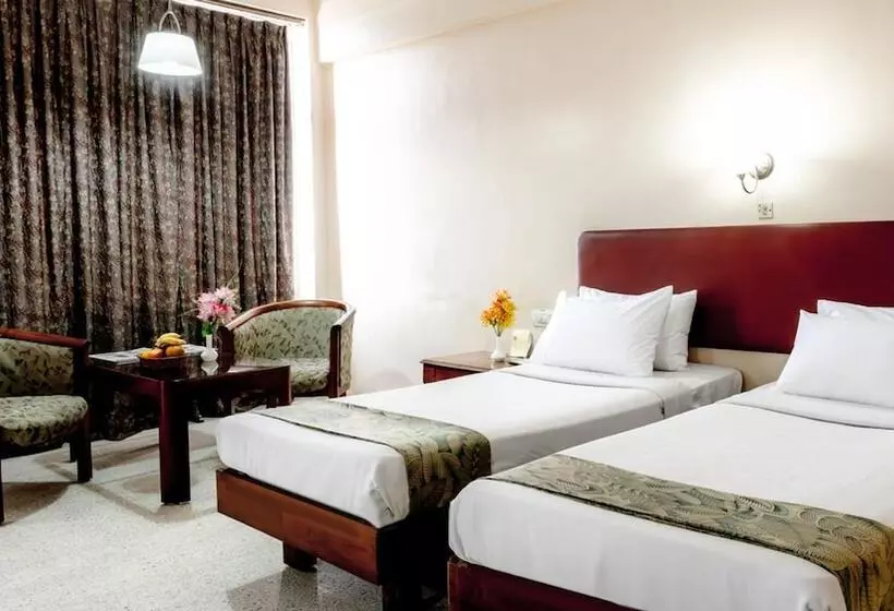 Fotos del hotel Woodlands:  2