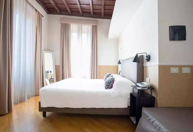 Fotos del hotel Adriano:  3