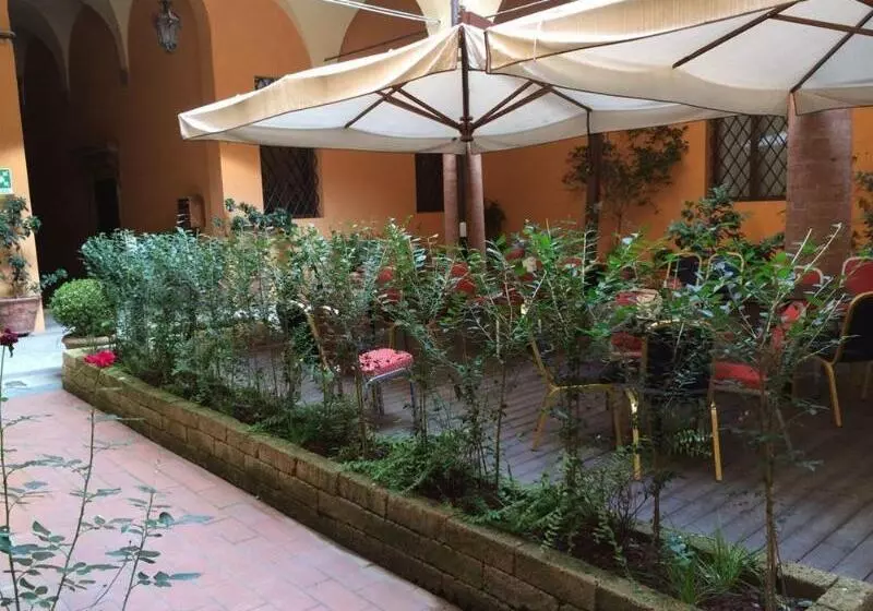 Fotos del hotel Cavour:  4